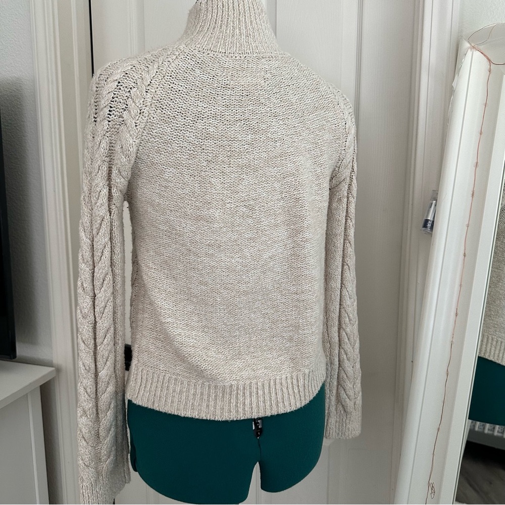 Sweater - Picture 3 of 7